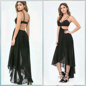 NWT BEBE MAXI  DRESS MSRP$160.00+
BEBE Jaw-droppin